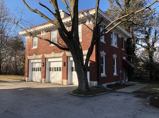 5236 Cherry St, Kansas City, MO 64110