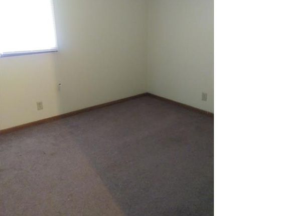 3rd image of 3902 15th Ave APT 5