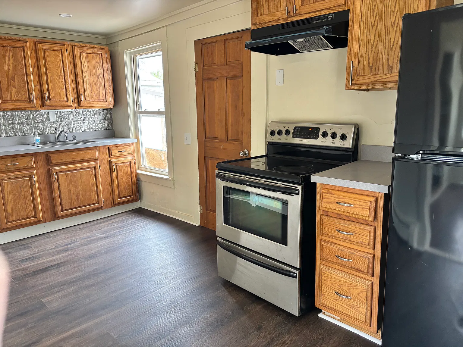 2 bed, $2,000 — Photo 1