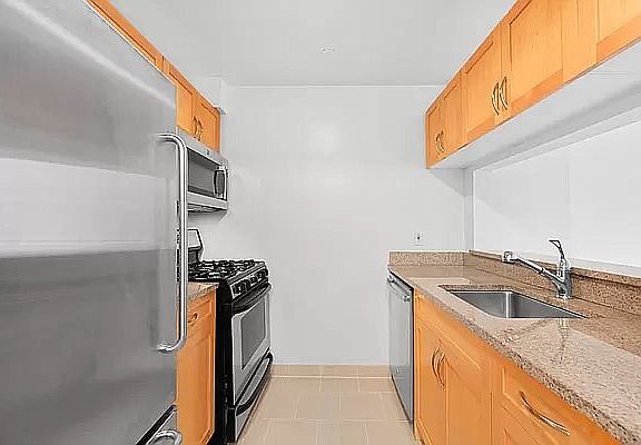 4th image of 134 E 93rd St APT 3C