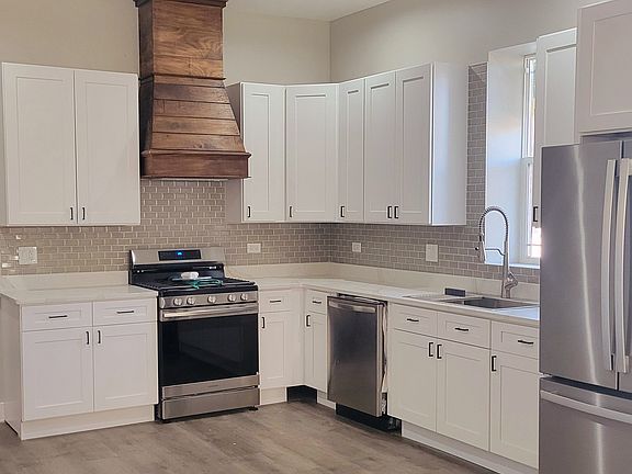 3rd image of 4834 S Union Ave #1