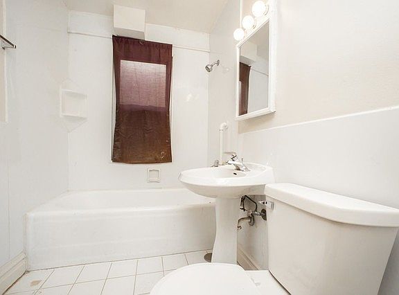3rd image of 4305 W Wrightwood Ave #2