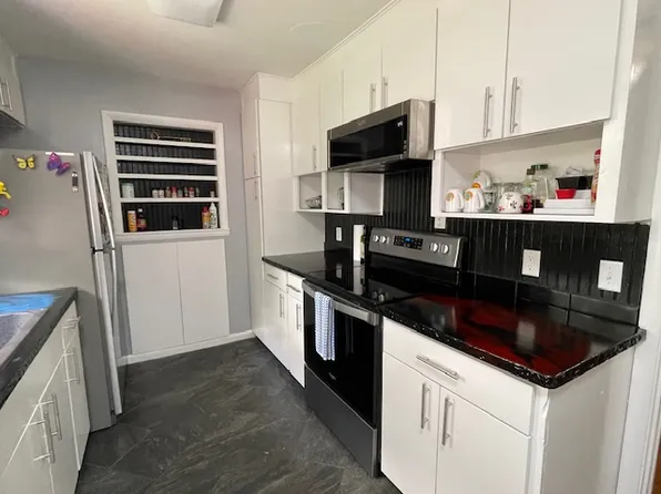 4131 Aldington Dr, Jacksonville, FL 32210