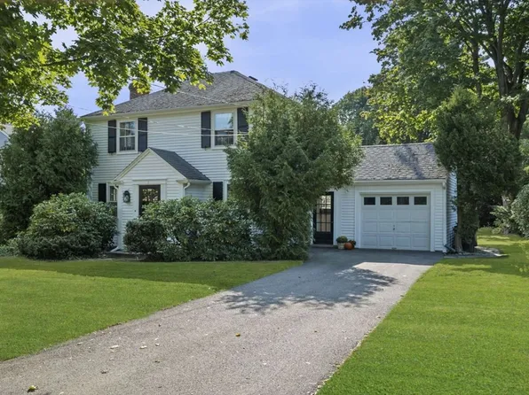 3 Beach St, Beverly, MA 01915