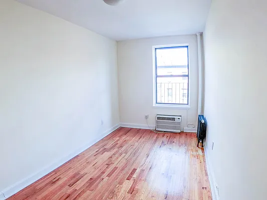 Rented by Urban Real Estate Inc | media 7