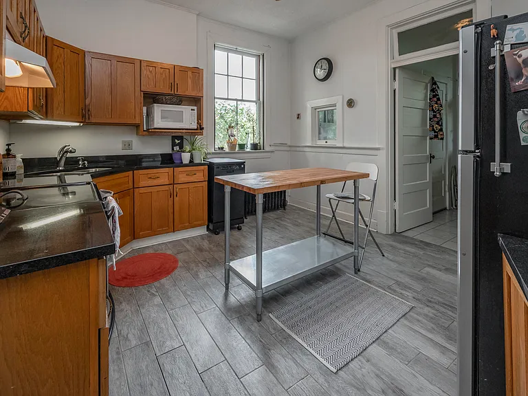 25 Hampton Ct #7 — Photo 47