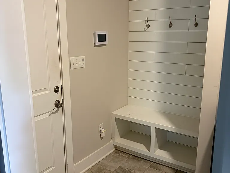 2412 Celia Ct SW — Photo 17