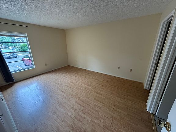 5th image of 14325 Hanging Moss Cir APT 202