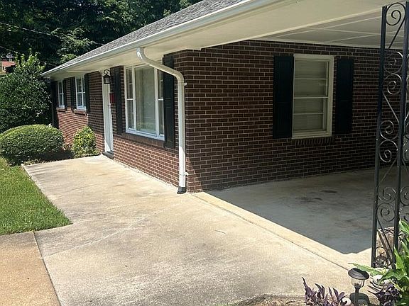 2nd image of 212 Dunmore Ave
