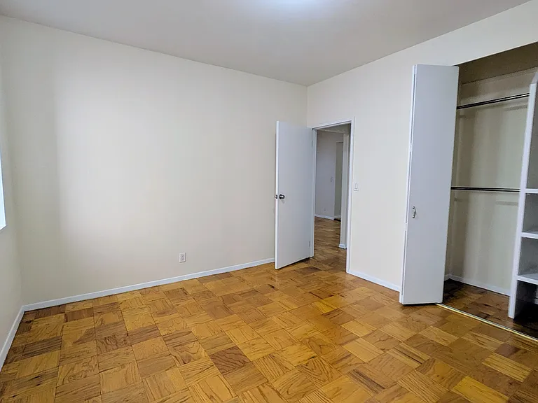 555 E 78th St #3E — Photo 5