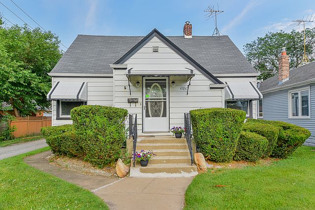 1st image of 17815 Glen Oak Ave