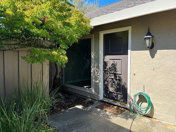 4th image of 144 Milmar Way
