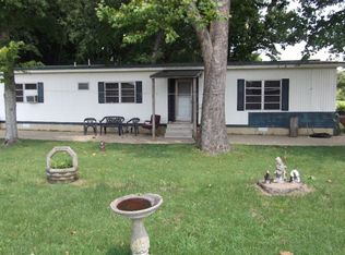 1103 N Poplar St, Paris, TN 38242