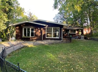 115 2nd Ave NW, Mount Vernon, IA 52314