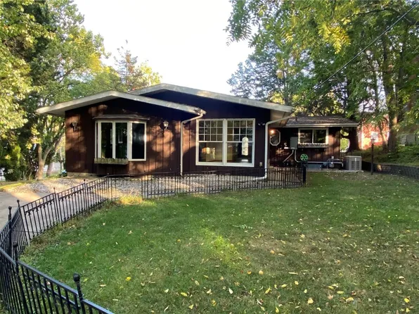 115 2nd Ave NW, Mount Vernon, IA 52314