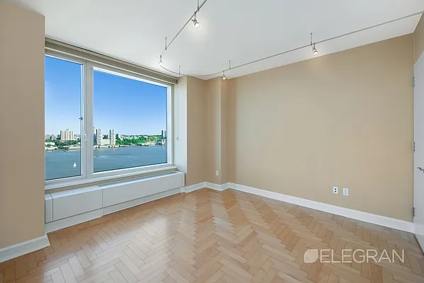 Rented by (Legacy) Elegran | media 17