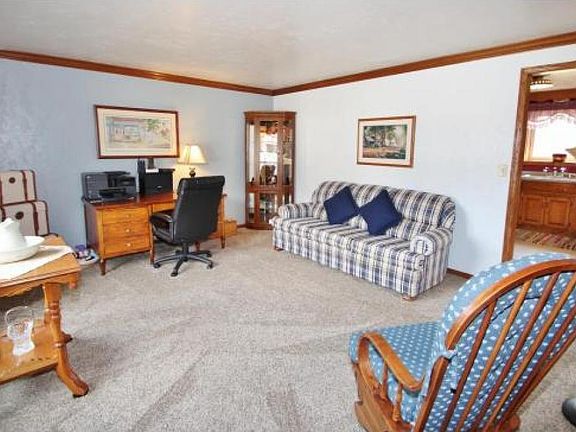 3rd image of 2625 Poplar Springs Cir