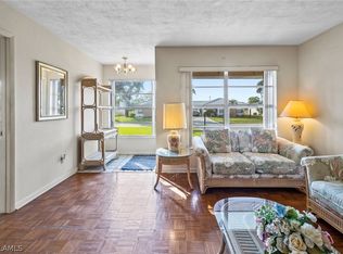 1607 Ridgecrest St, Lehigh Acres, FL 33936