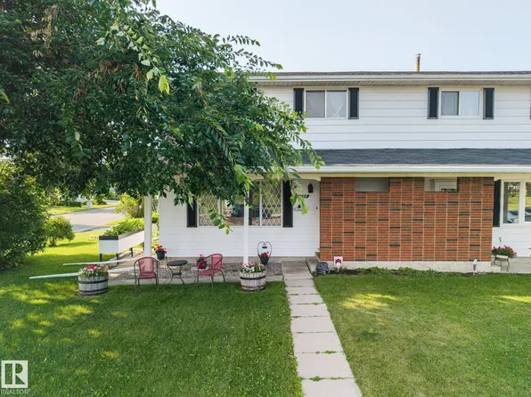 17303 82nd Ave NW, Edmonton, AB T5T 0K4