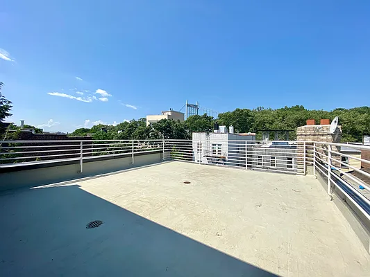 Rented by Compass | media 13