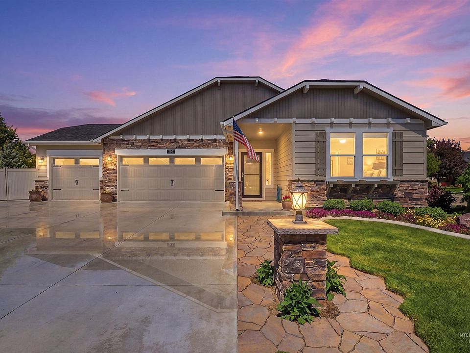 1st image of 802 W Dallan Woods Way