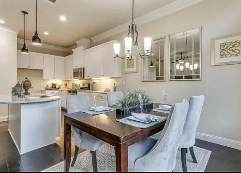 580 Hampshire Dr — Photo 10