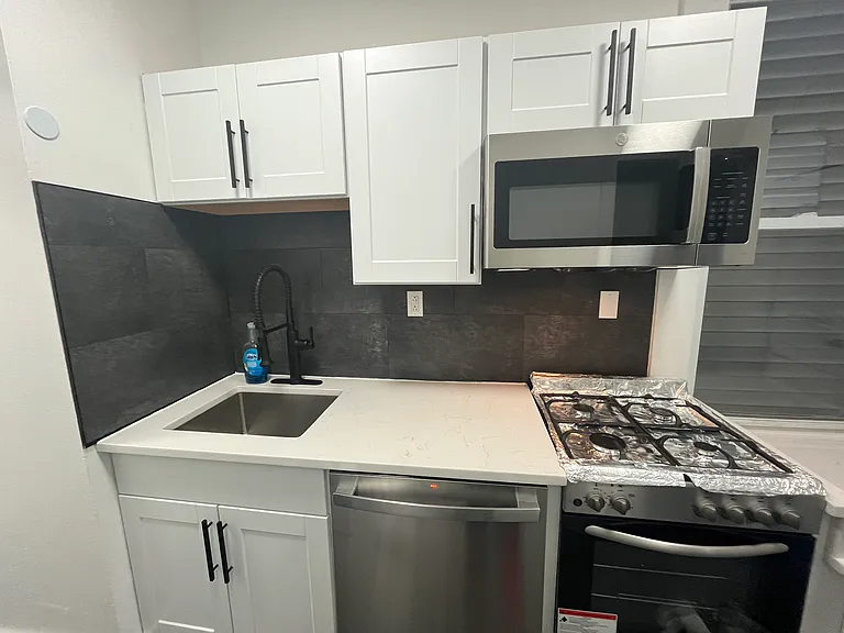 64 Cottage St #2 — Photo 5