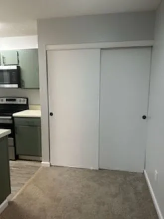 Bairsford Place Apartments — Photo 7