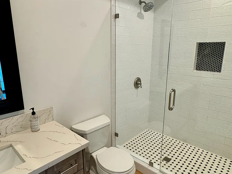 2214 Elden Ave #B — Photo 20