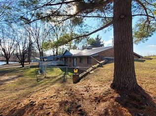 32730 Henley Lake Dr, California, MO 65018