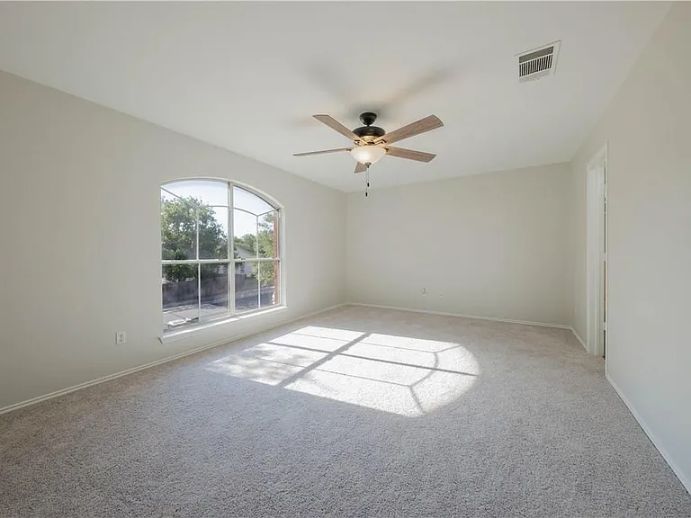 2905 Rainy River Dr — Photo 32