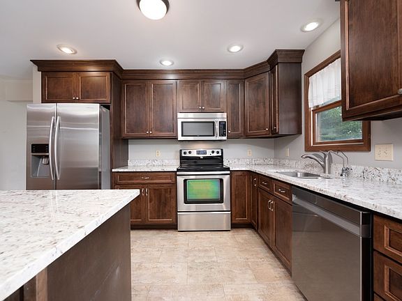 5th image of 8271 E Sunset Ave