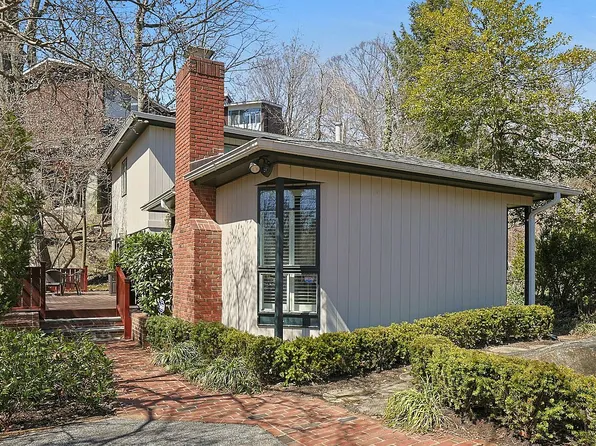 4525 Greystone Ave, Bronx, NY 10471