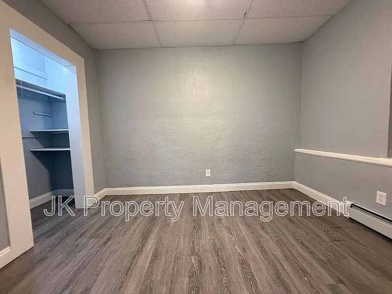 809 15th St #101 — Photo 17