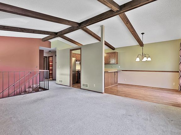 4th image of 1282 Bridle Path Ct