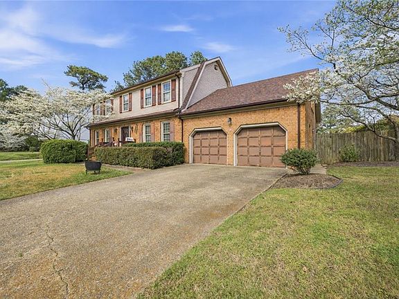 3rd image of 1328 Five Forks Rd