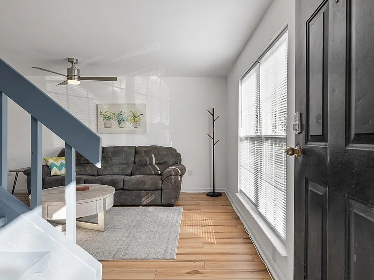 2494 Etiwan Ave #C12 — Photo 3