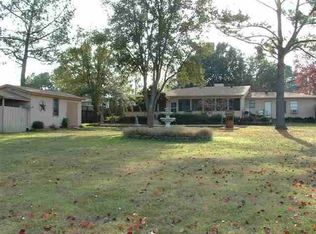 4945 Sunrise Dr, Chandler, TX 75758