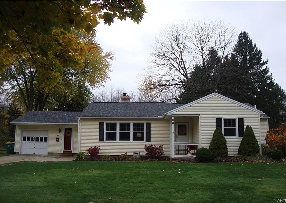 1st image of 93 Lenora Dr