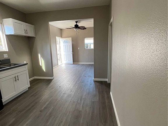 4th image of 10026 Portola Ave