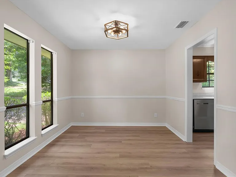 Dining Room/Flex Space