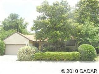 1st image of 4039 NE 17th Ter