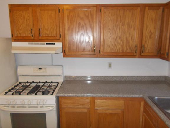 4th image of 1725 W 2nd St