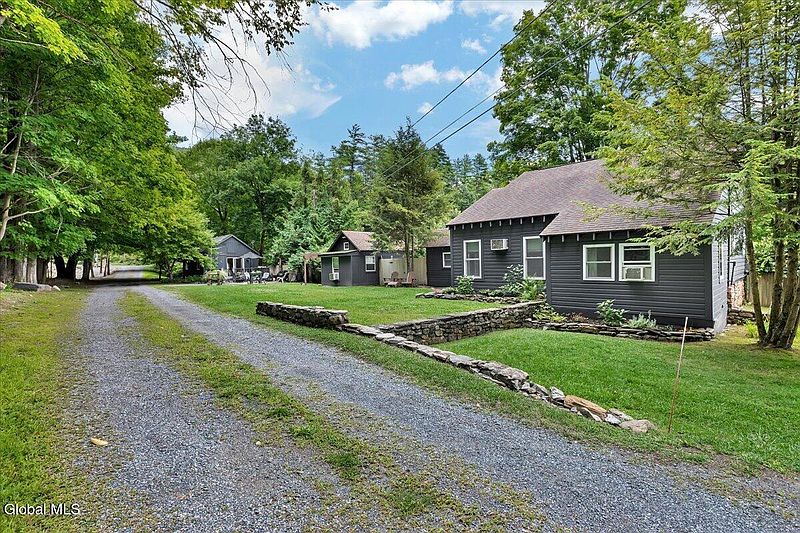 3rd image of 83 Pilot Knob Road