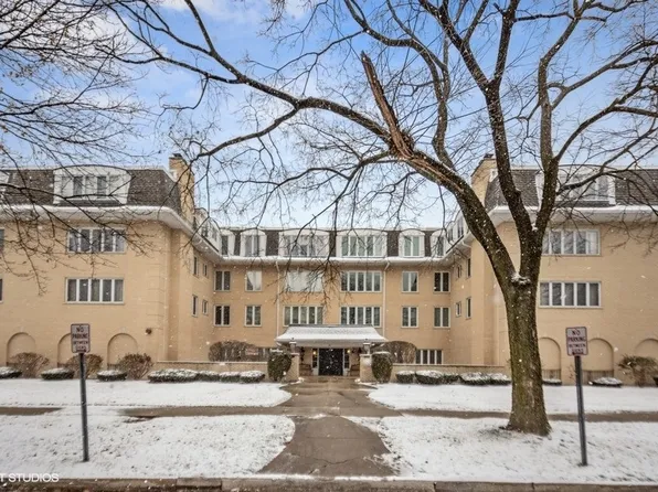 75 6th Ave APT 203, La Grange, IL 60525