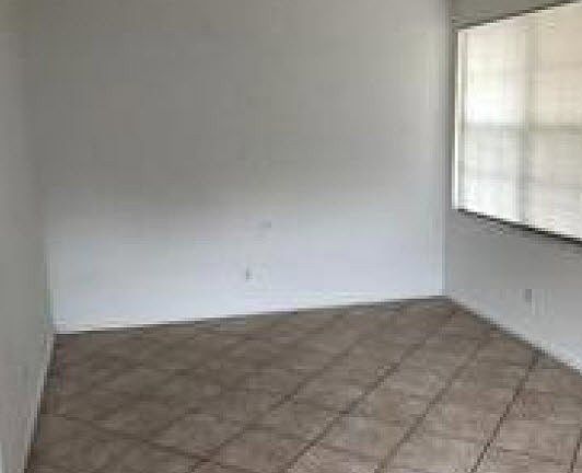 5th image of 5121 Crescent Moon Dr #D