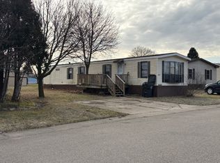287 Jacqualyn Dr, Lapeer, MI 48446