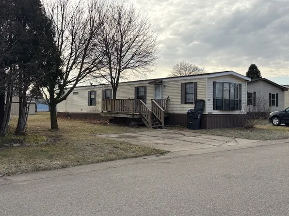 287 Jacqualyn Dr, Lapeer, MI 48446