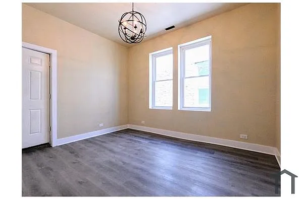 Building Photo - 1117 S Troy St #3R