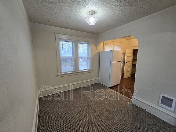 2nd image of 1028 E Mission Ave #D